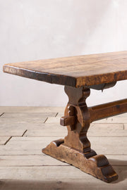 Exceptional 18th century Two plank Walnut dining table - TallBoy Interiors