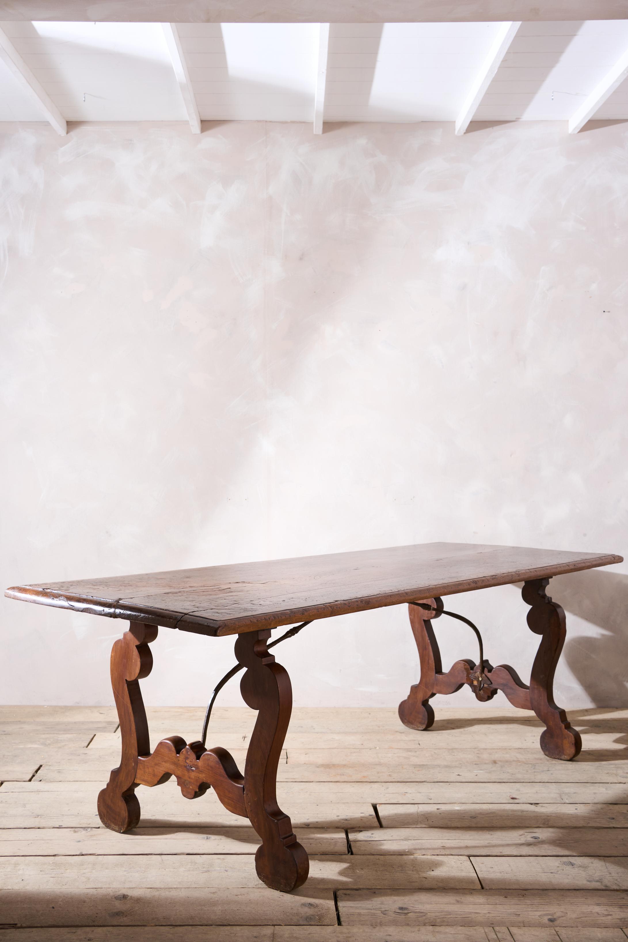 18th century Single plank walnut Italian baroque dining table
