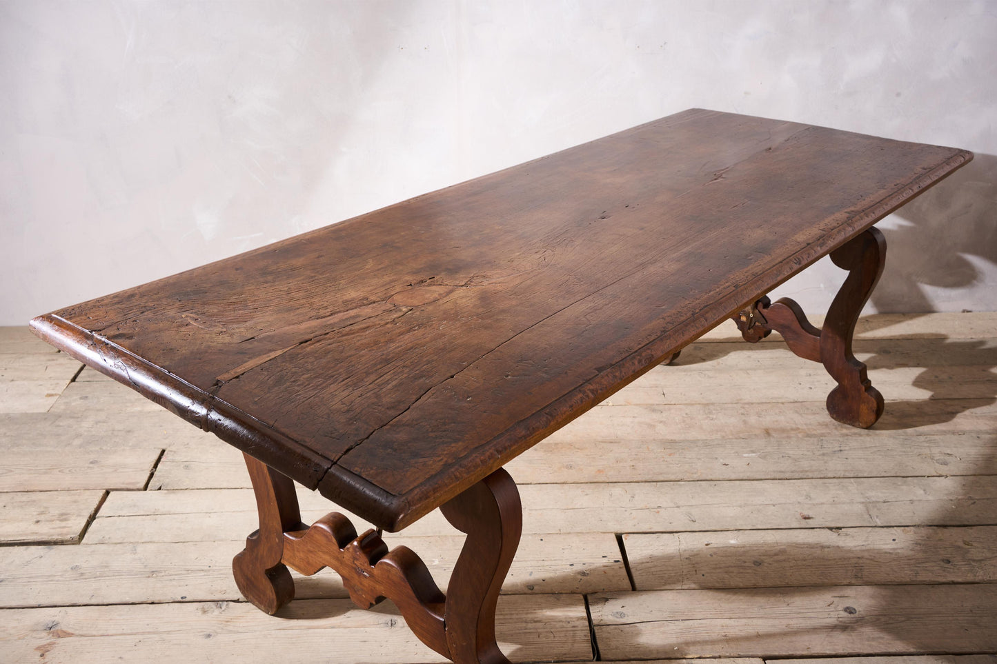 18th century Single plank walnut Italian baroque dining table