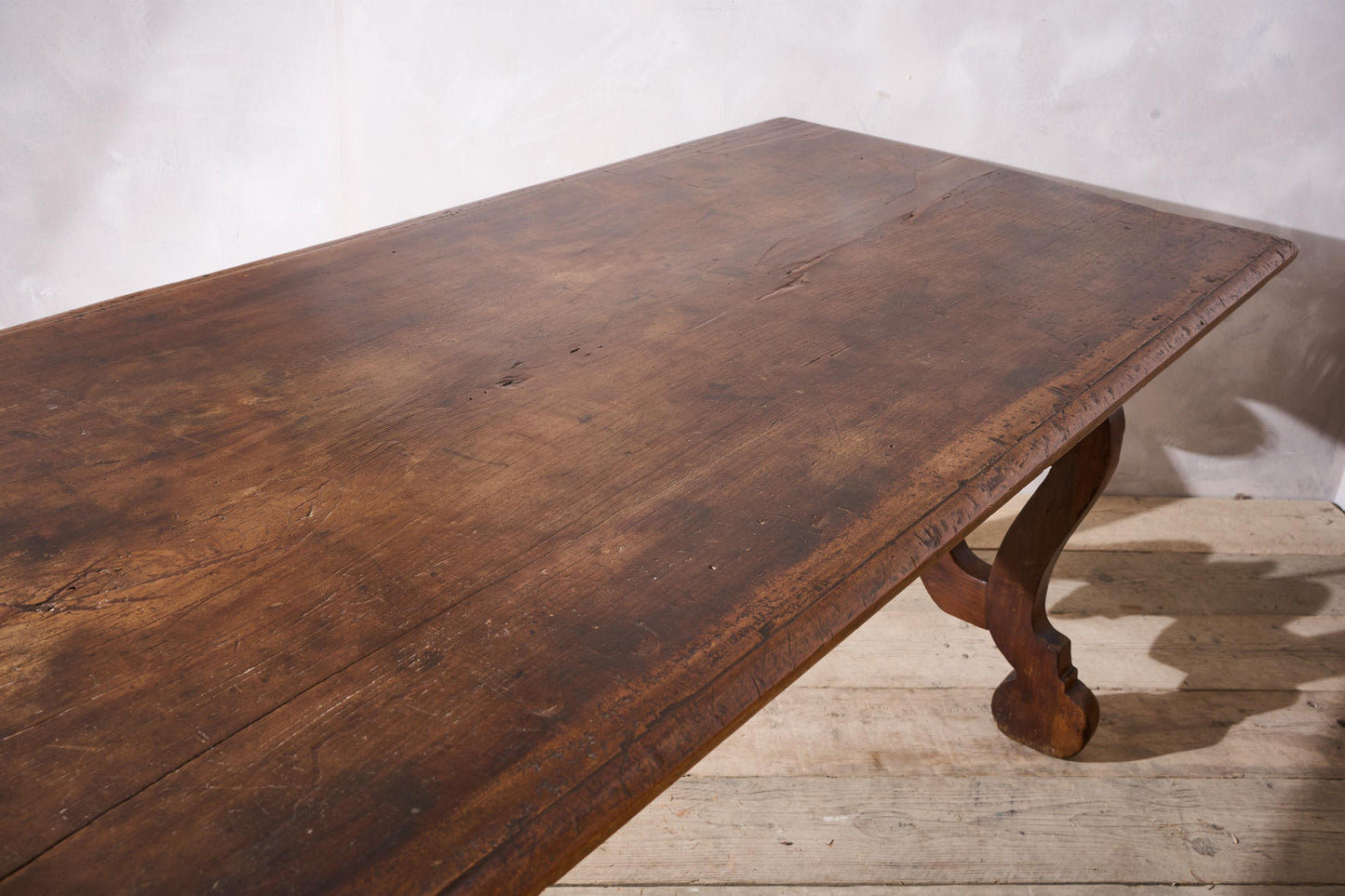 18th century Single plank walnut Italian baroque dining table