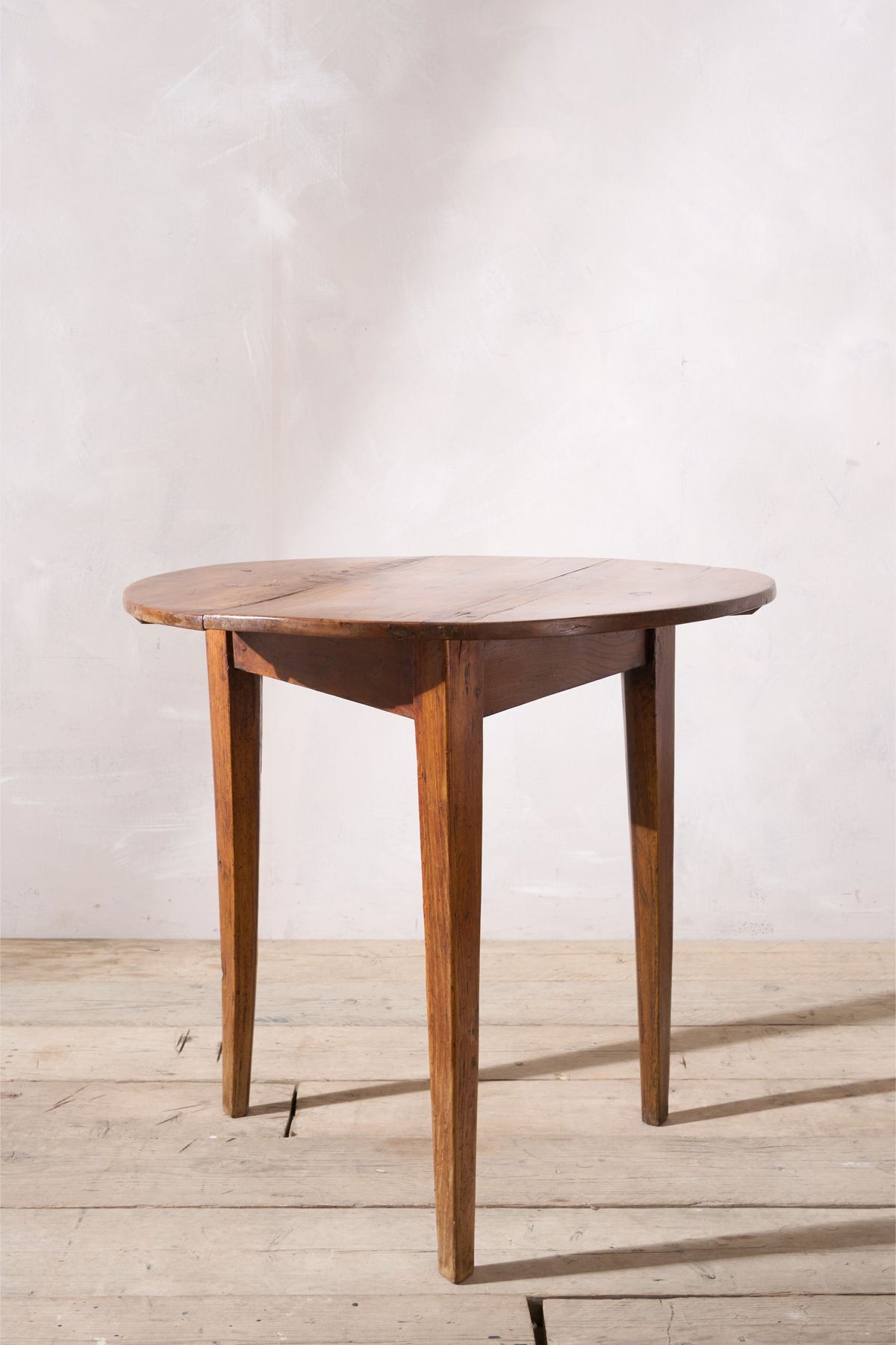18th century Elm Cricket table - TallBoy Interiors