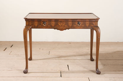 20th century Mahogany silver table by Whytock and Reid