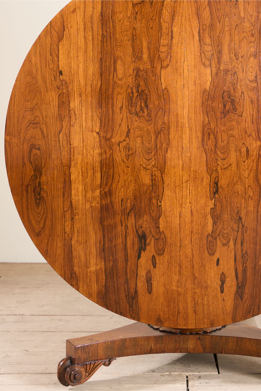 19th century William IV Rosewood tilt top centre table