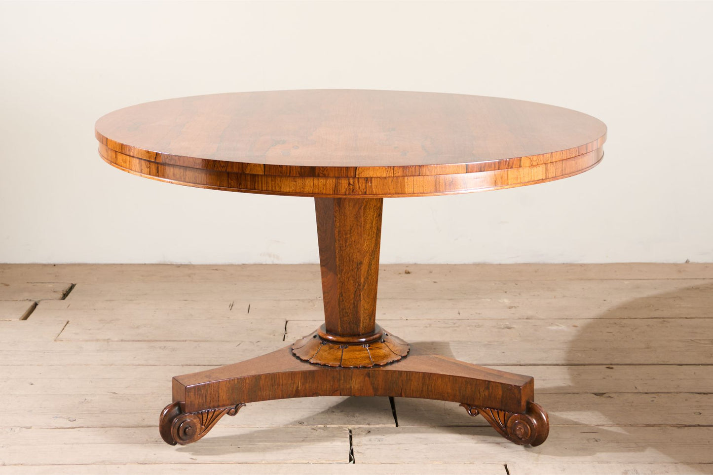 19th century William IV Rosewood tilt top centre table
