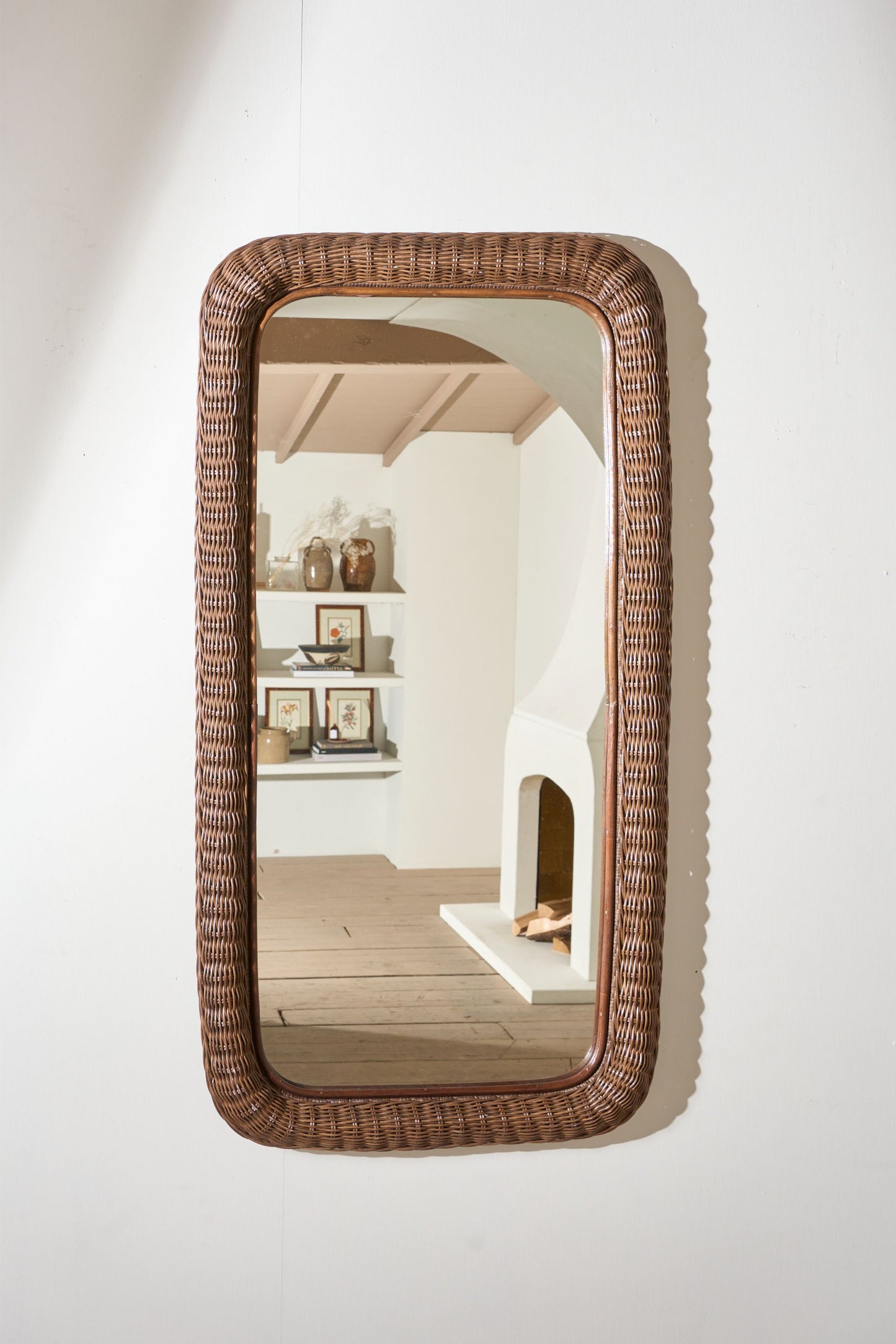 Large Vintage Italian Wicker wall mirror - Brown