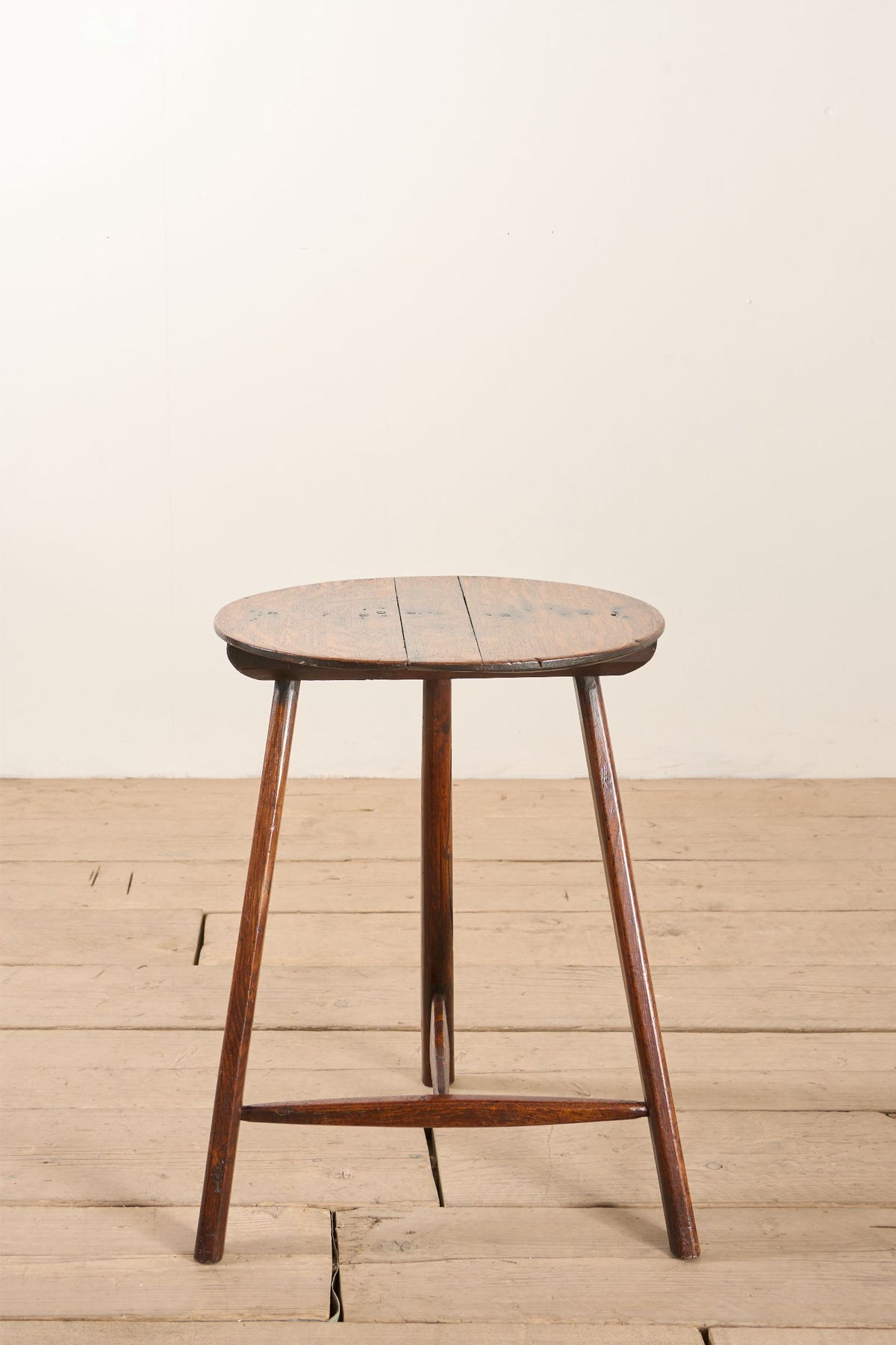 Rare late 18th early 19th century Elm cricket table - TallBoy Interiors