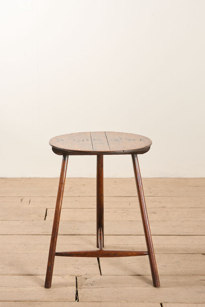 Rare late 18th early 19th century Elm cricket table