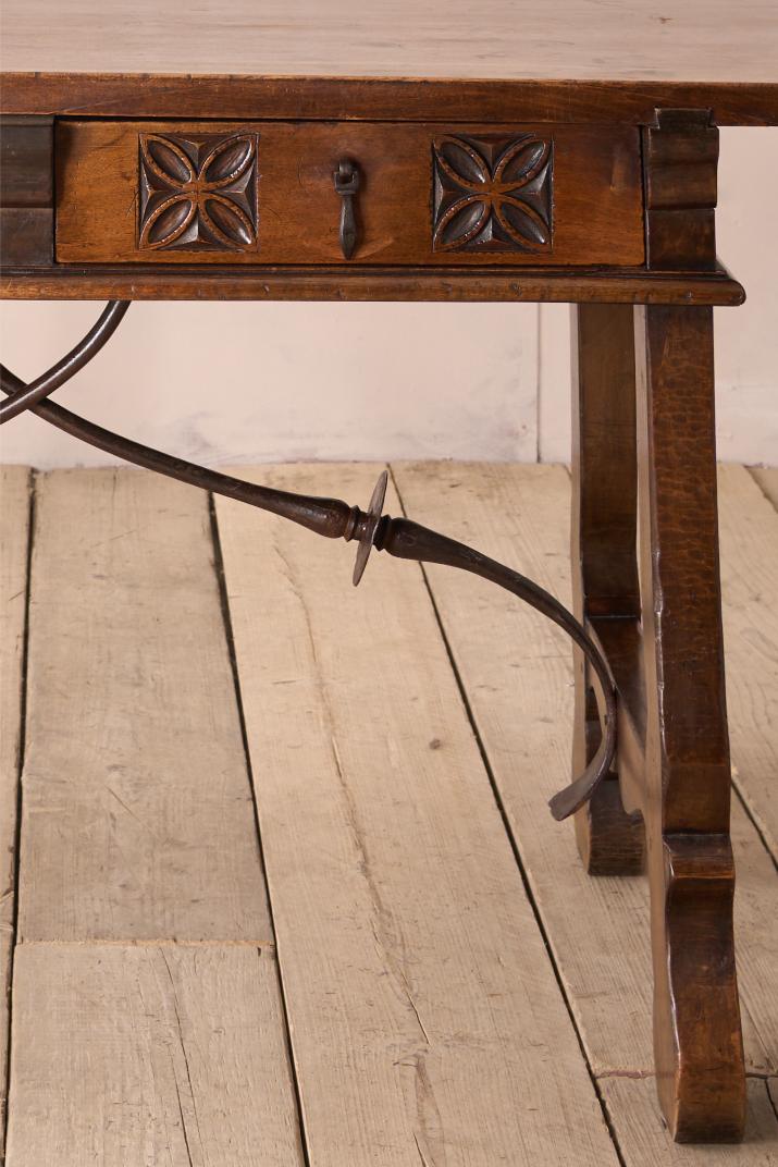 Early 20th century Spanish writing table