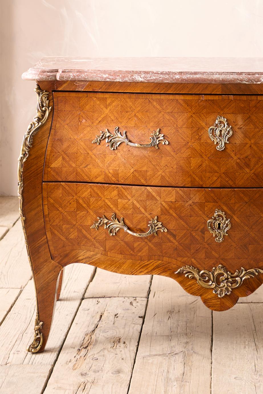 19th century Red marble and Kingwood chest of drawers - TallBoy Interiors