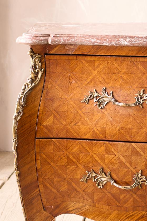 19th century Red marble and Kingwood chest of drawers