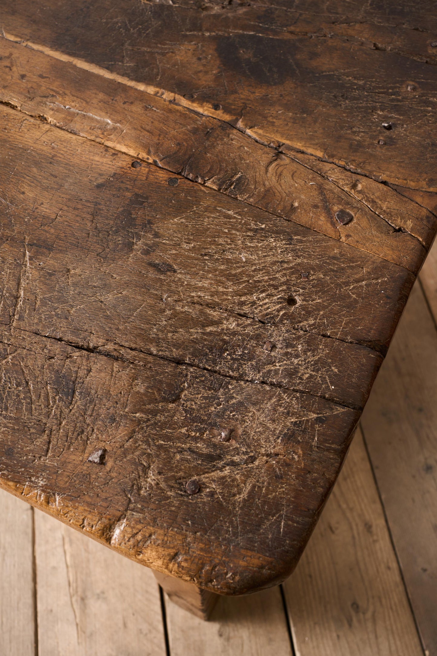 17th century Italian 6 legged console table