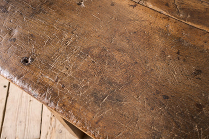 17th century Italian 6 legged console table