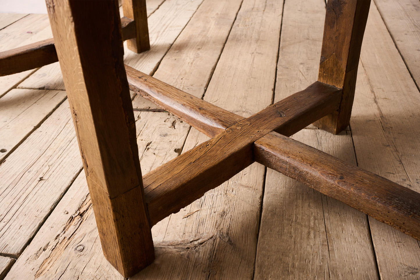 17th century Italian 6 legged console table