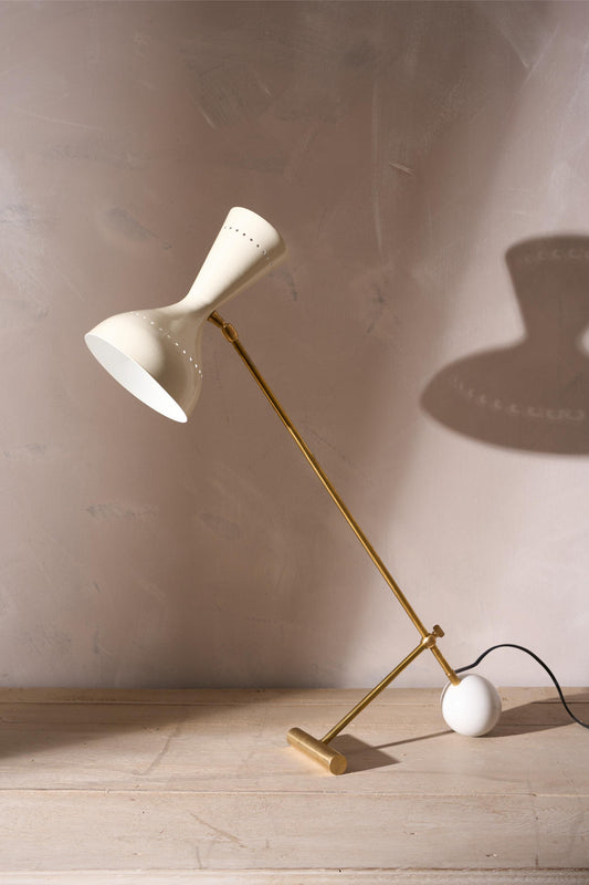 20th century Cream and brass table lamp after Stilnovo