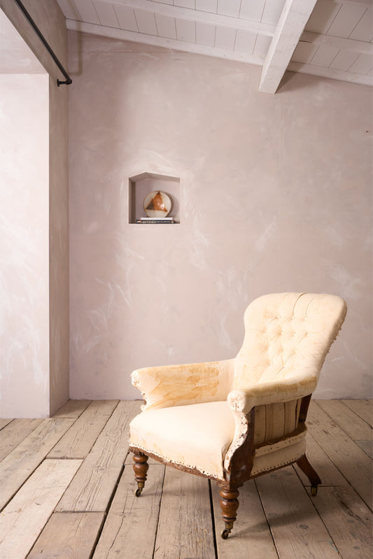 Early Victorian buttoned back country house armchair