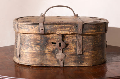18th century Swedish folk art marriage box- Star