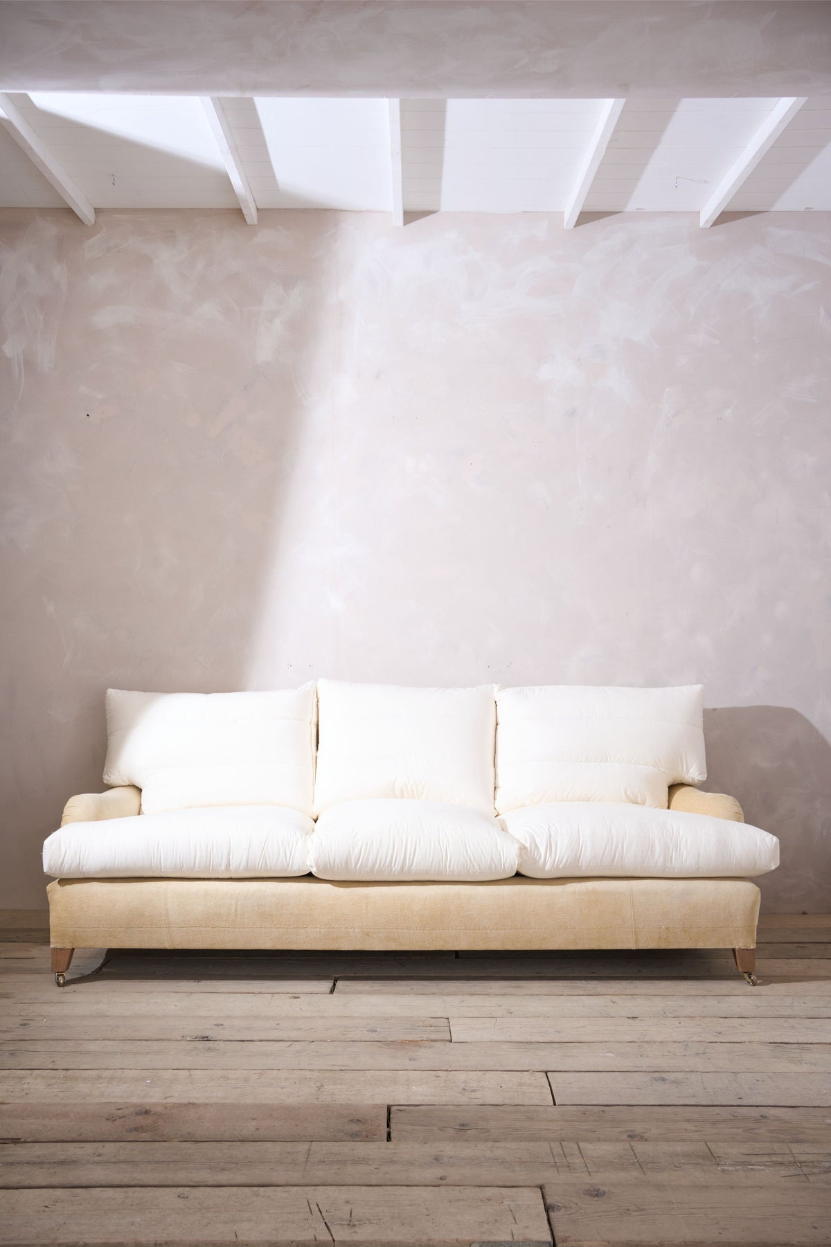 Large 20th century 3 seater sofa in Howard and sons style