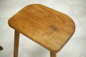 Pair of 20th century French elm country stools No3