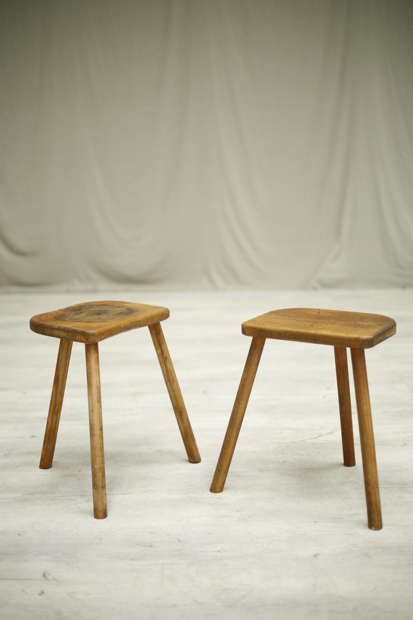 Pair of 20th century French elm country stools No4