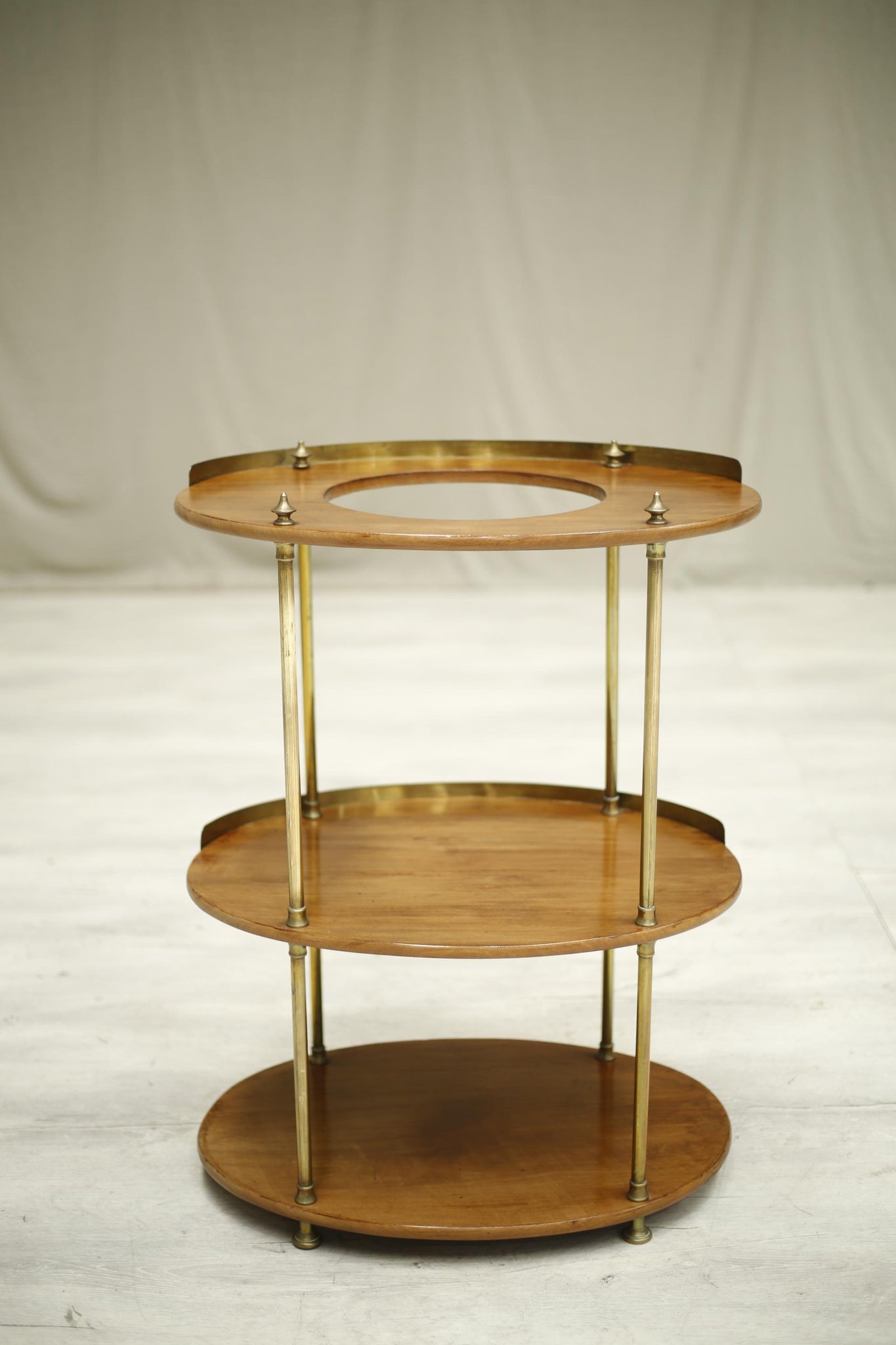 Antique Georgian mahogany and brass wash stand