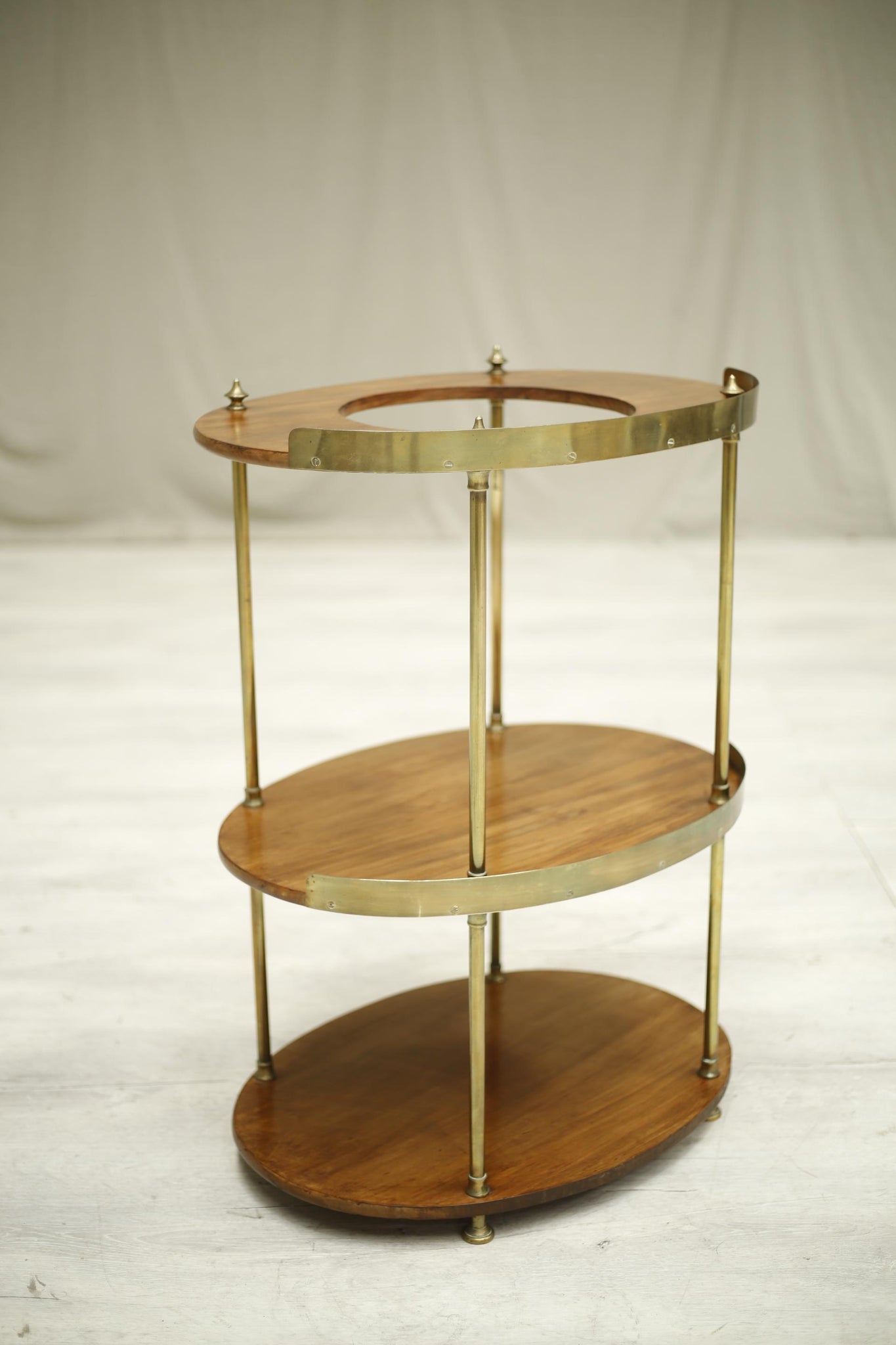 Antique Georgian mahogany and brass wash stand