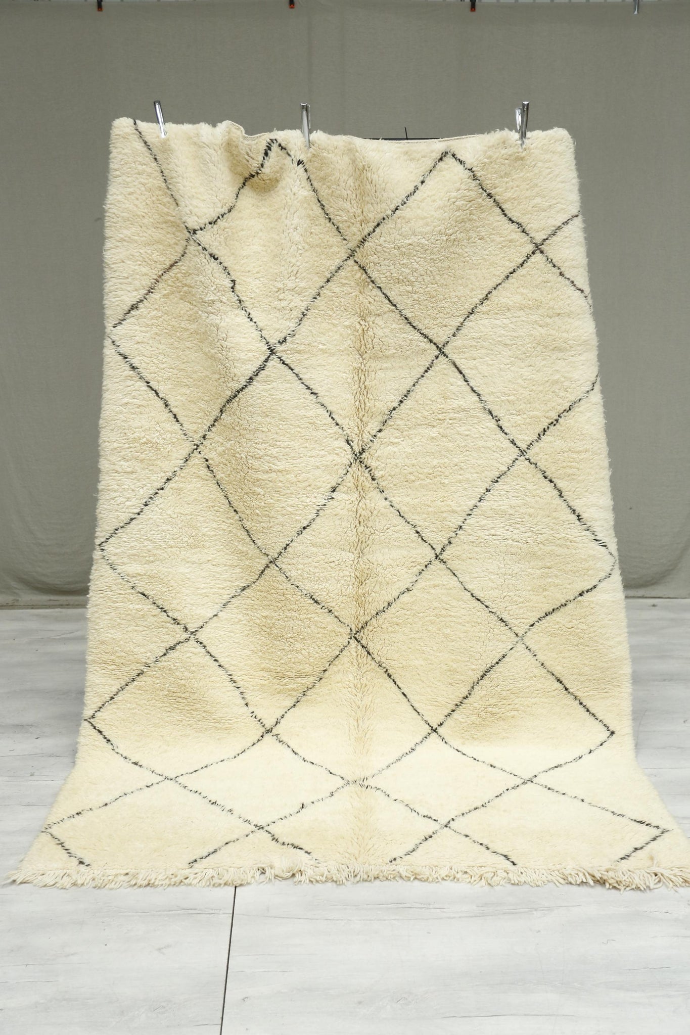 Genuine Hand woven Moroccon Beni ourain rug