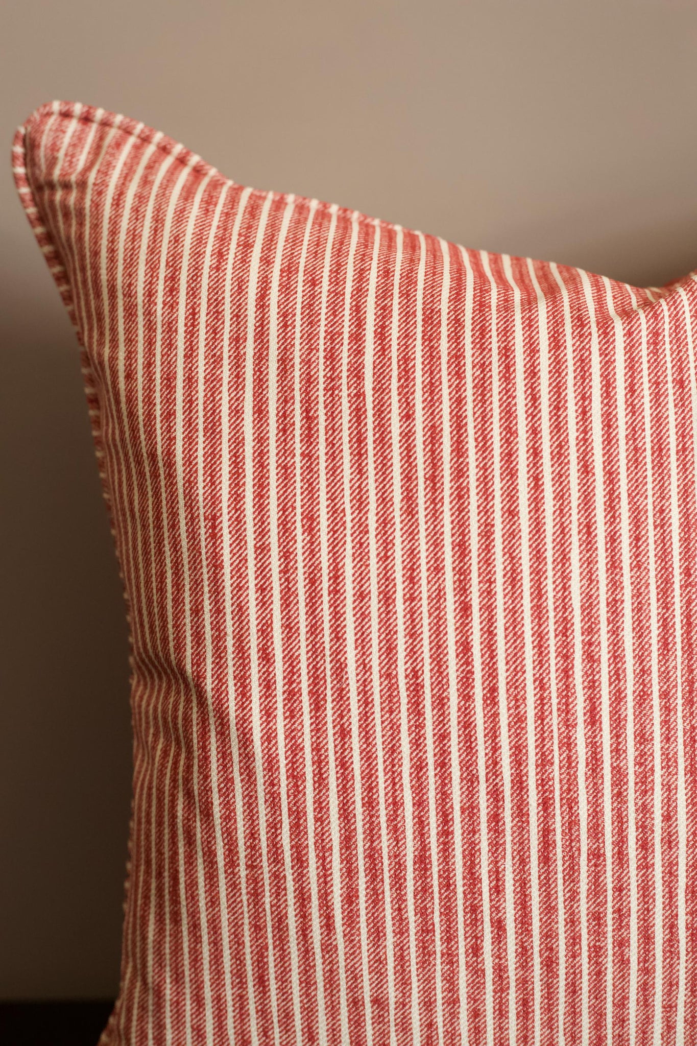 Fermoie Stripe scatter cushion -18inch