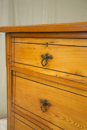 19th century Gothic chest of drawers