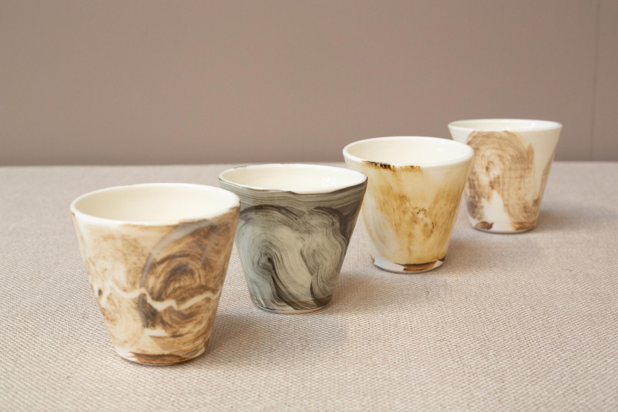 Slip porcelain cups by Maya - Design 2