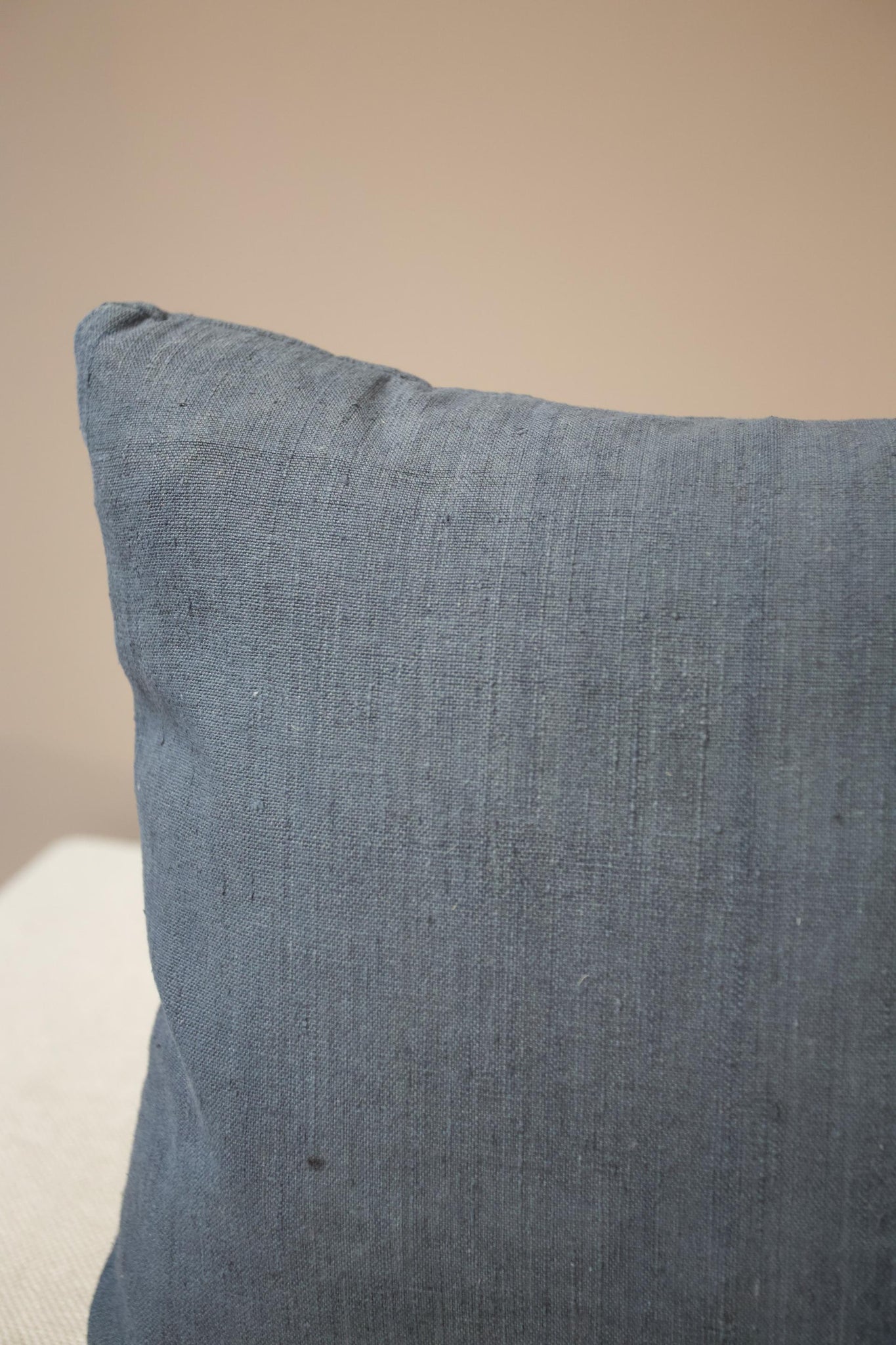 Italian Linen scatter cushion - lined indigo