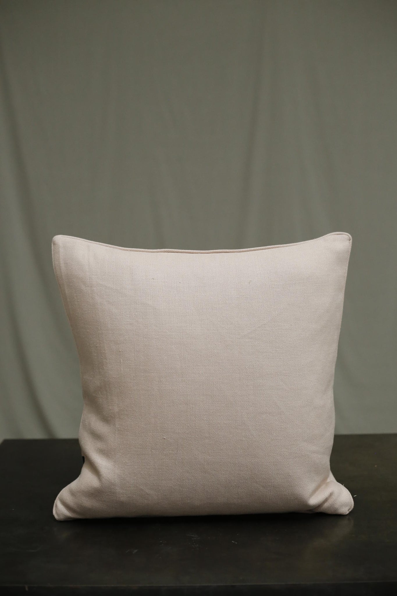 100% Linen material feather scatter cushion- Dusty pink