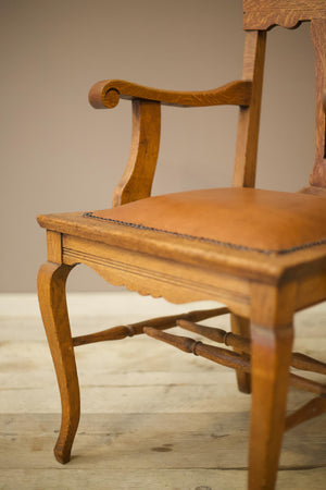 Arts and crafts oak desk chair