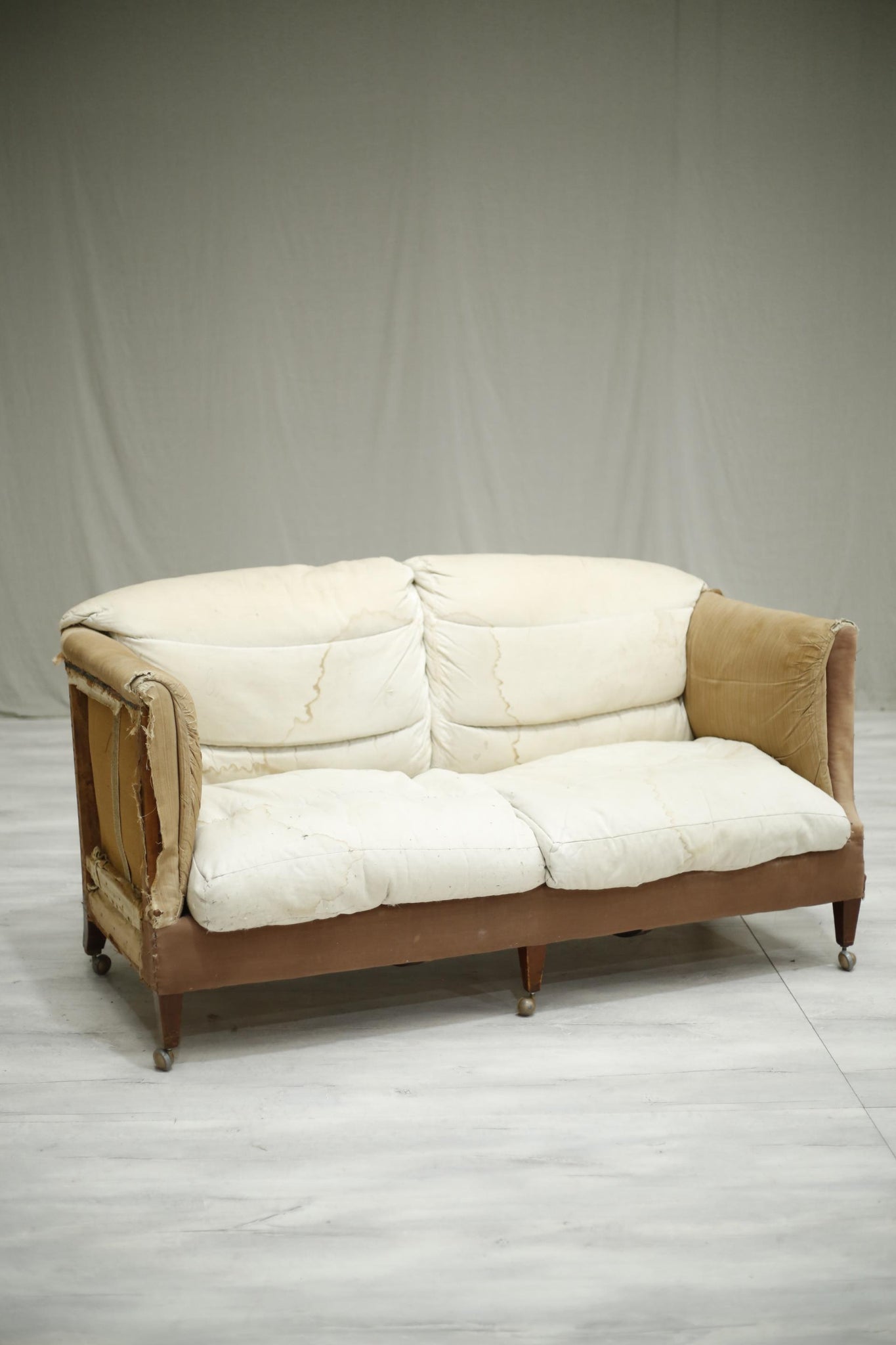 Antique Howard and sons Castellane sofa