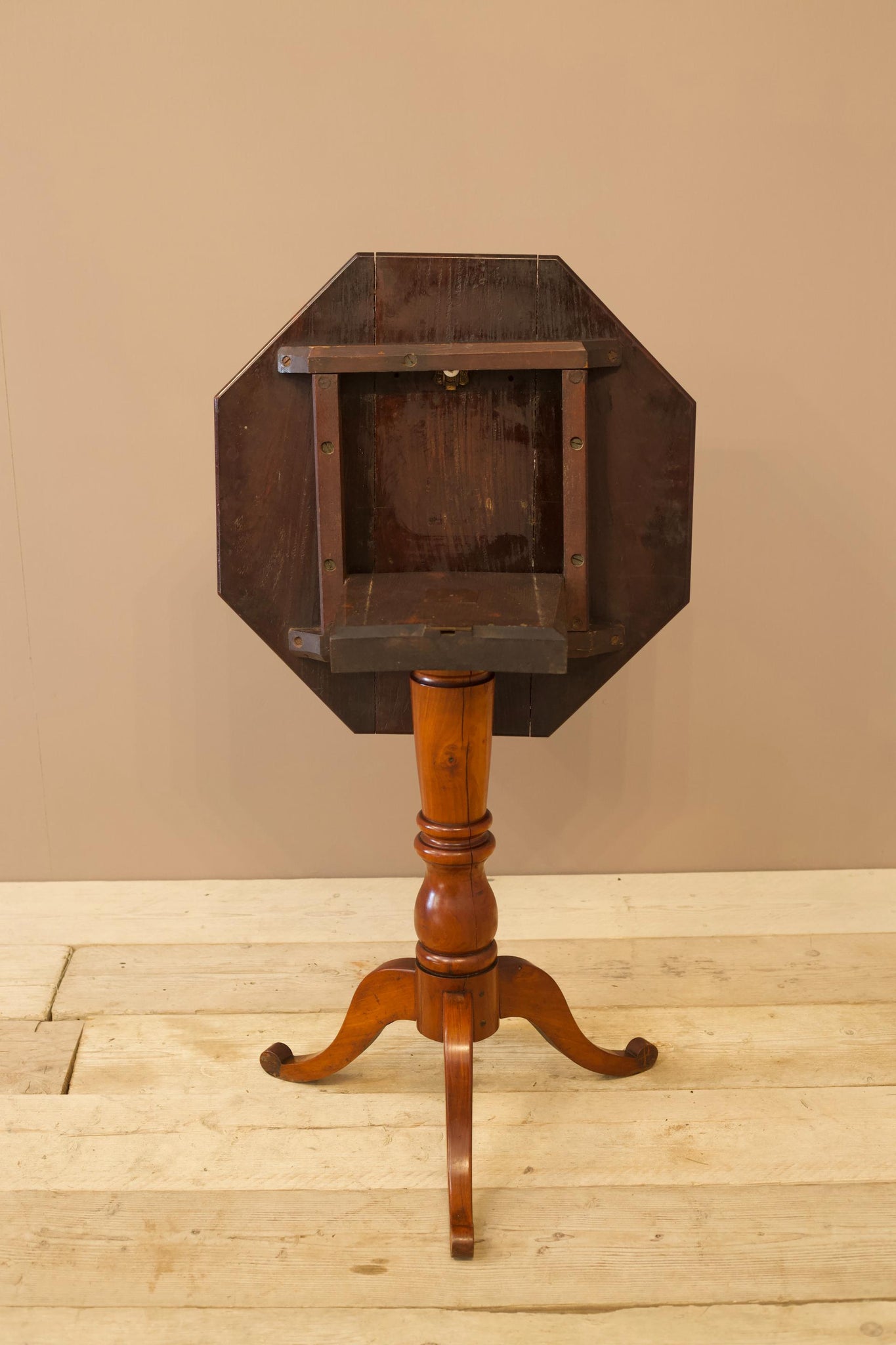 19th century Exotic hardwood ships table