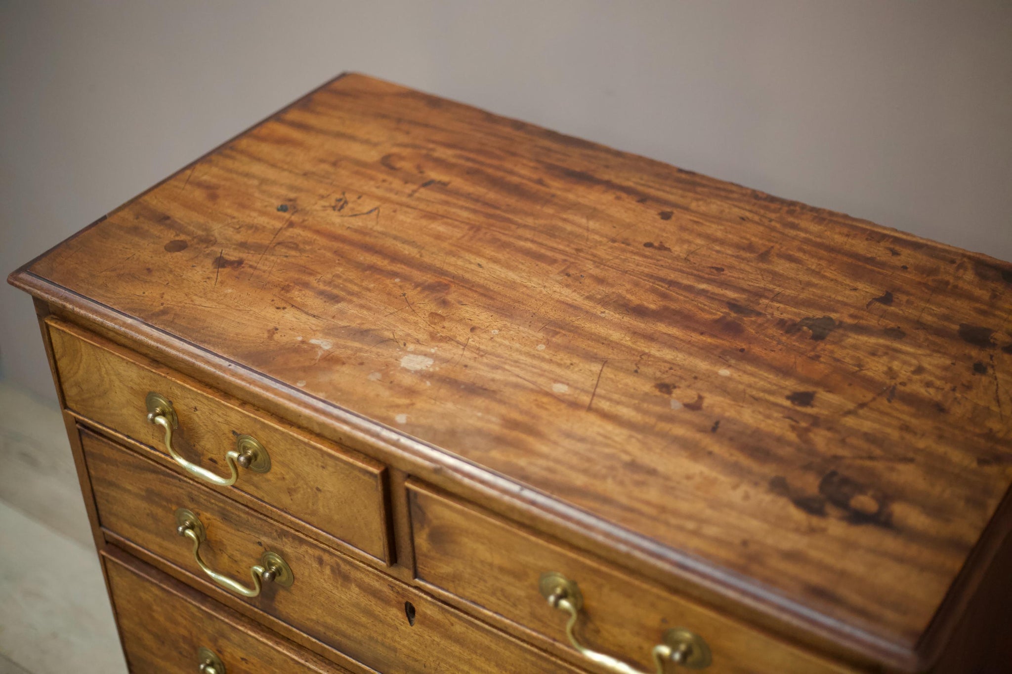 Georgian mahogany chest of drawers