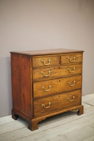Georgian mahogany chest of drawers