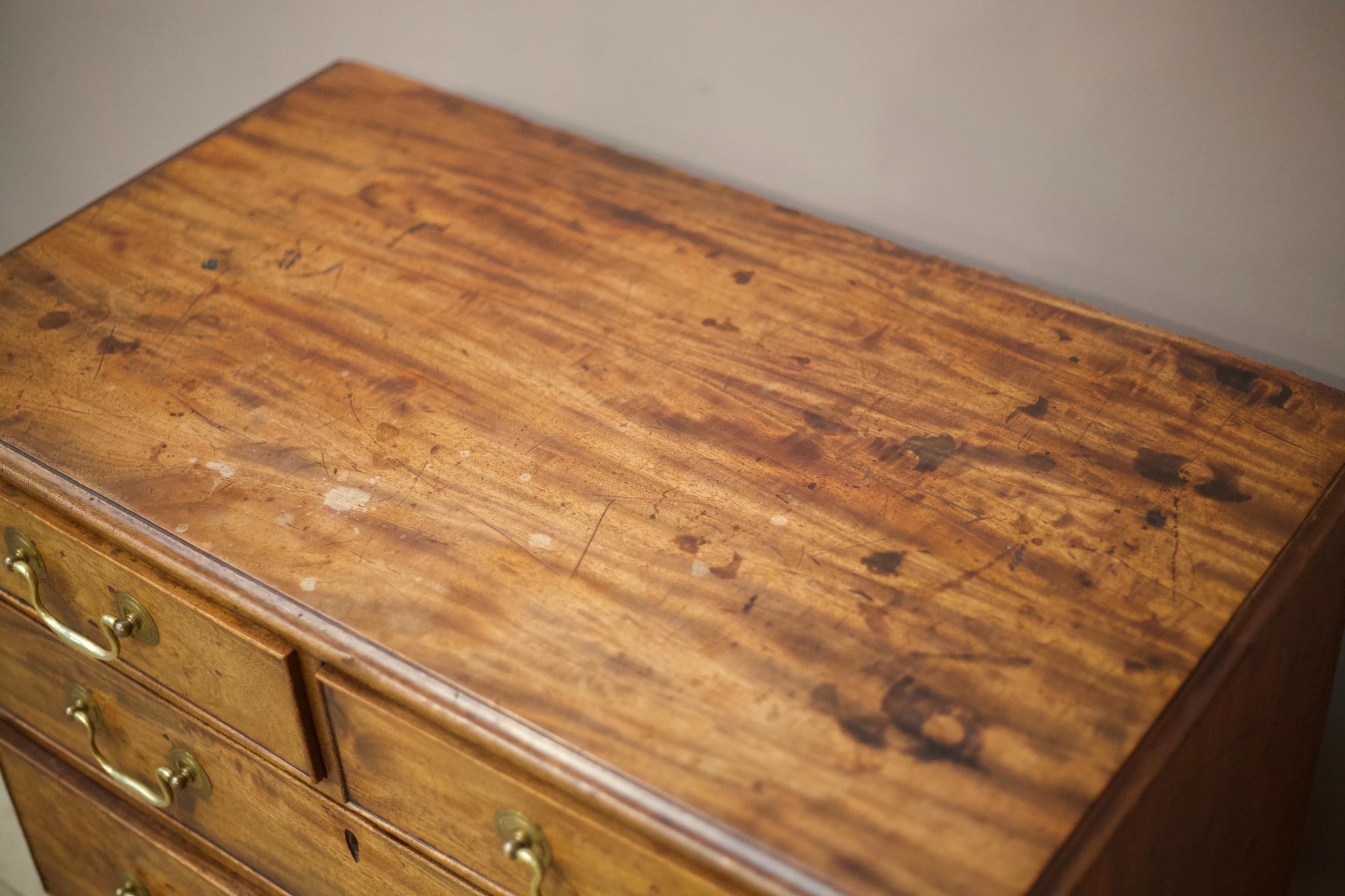 Georgian mahogany chest of drawers