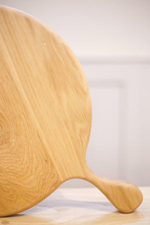 Circular handled serving board - Oak small