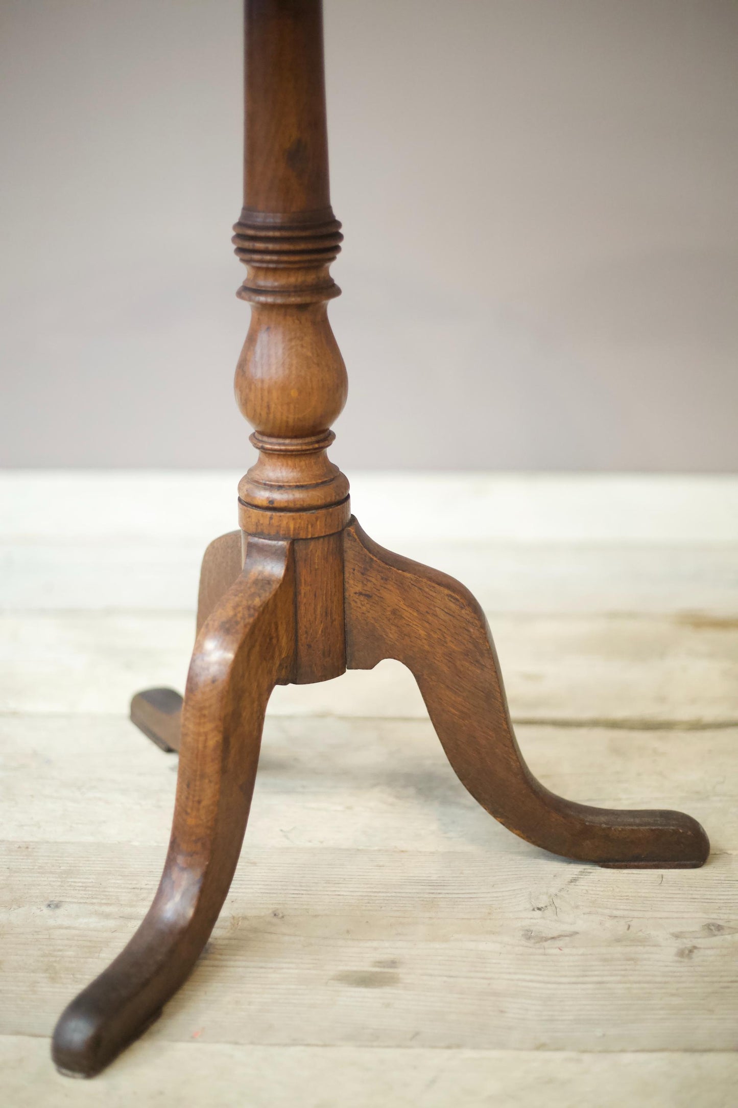 18th century oak circular side table