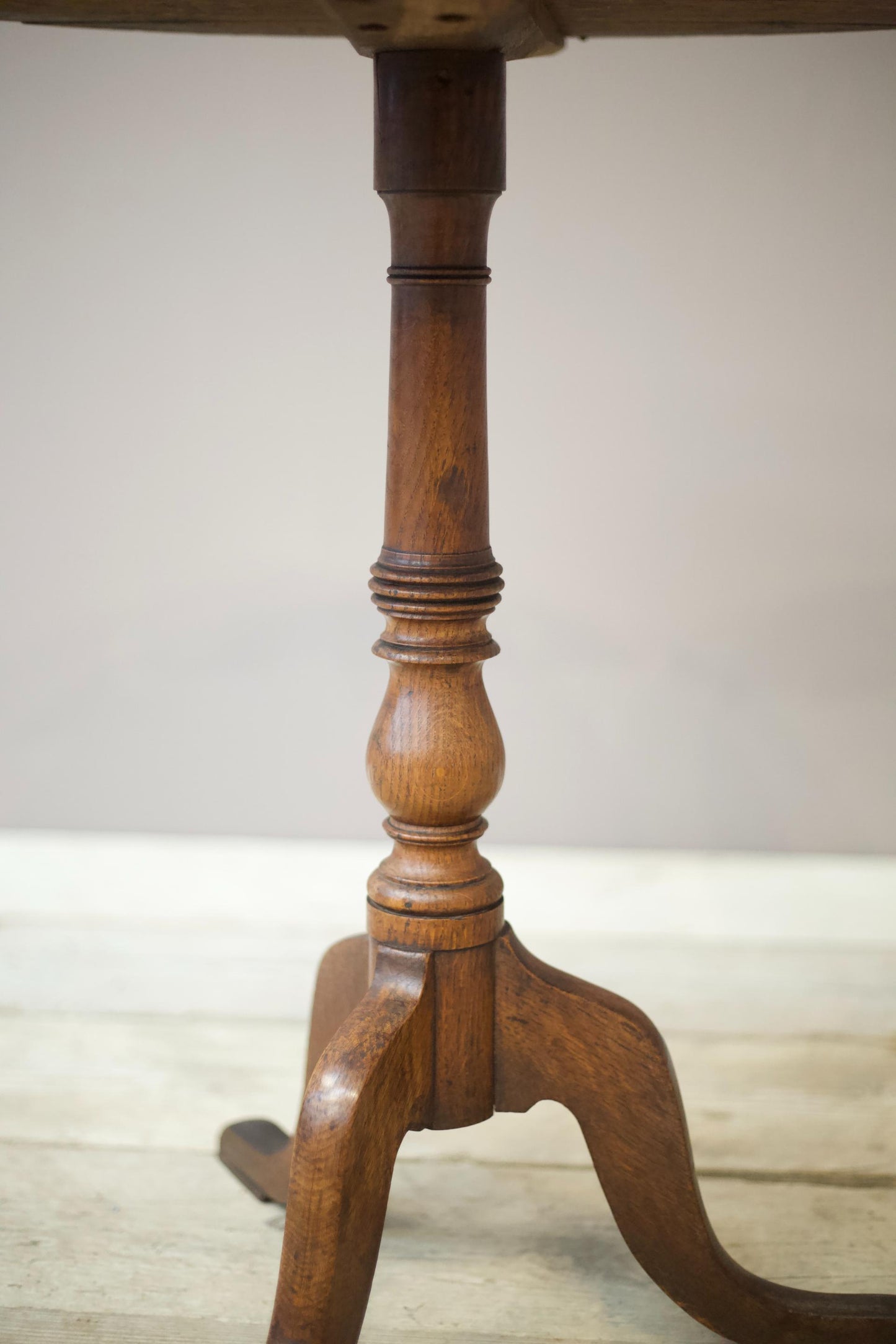 18th century oak circular side table