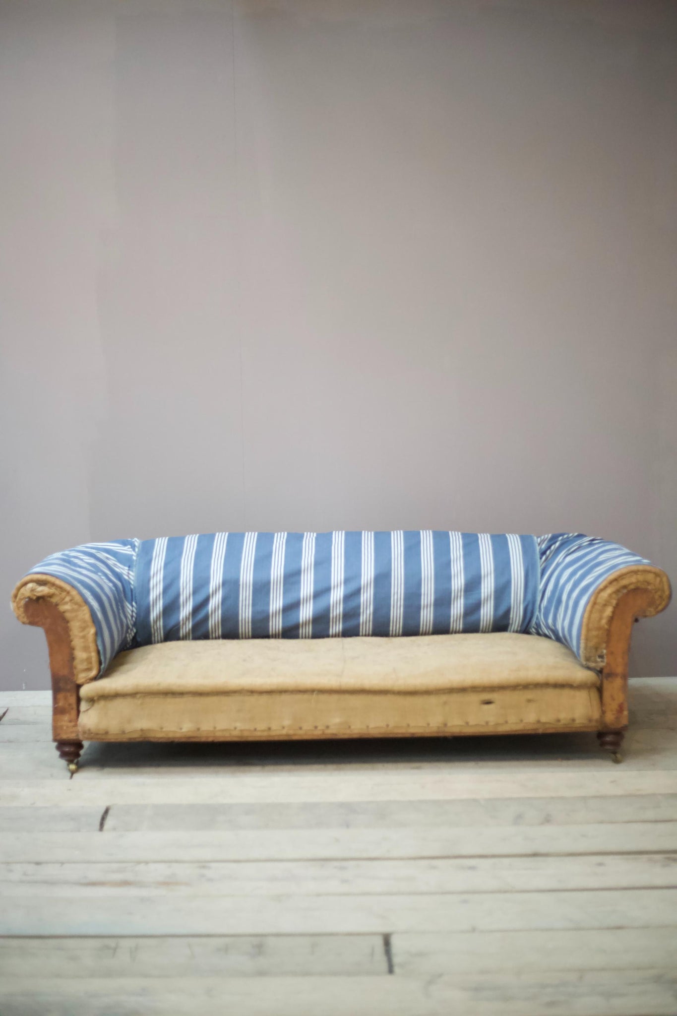 19th century English chesterfield sofa by Cornelius V Smith