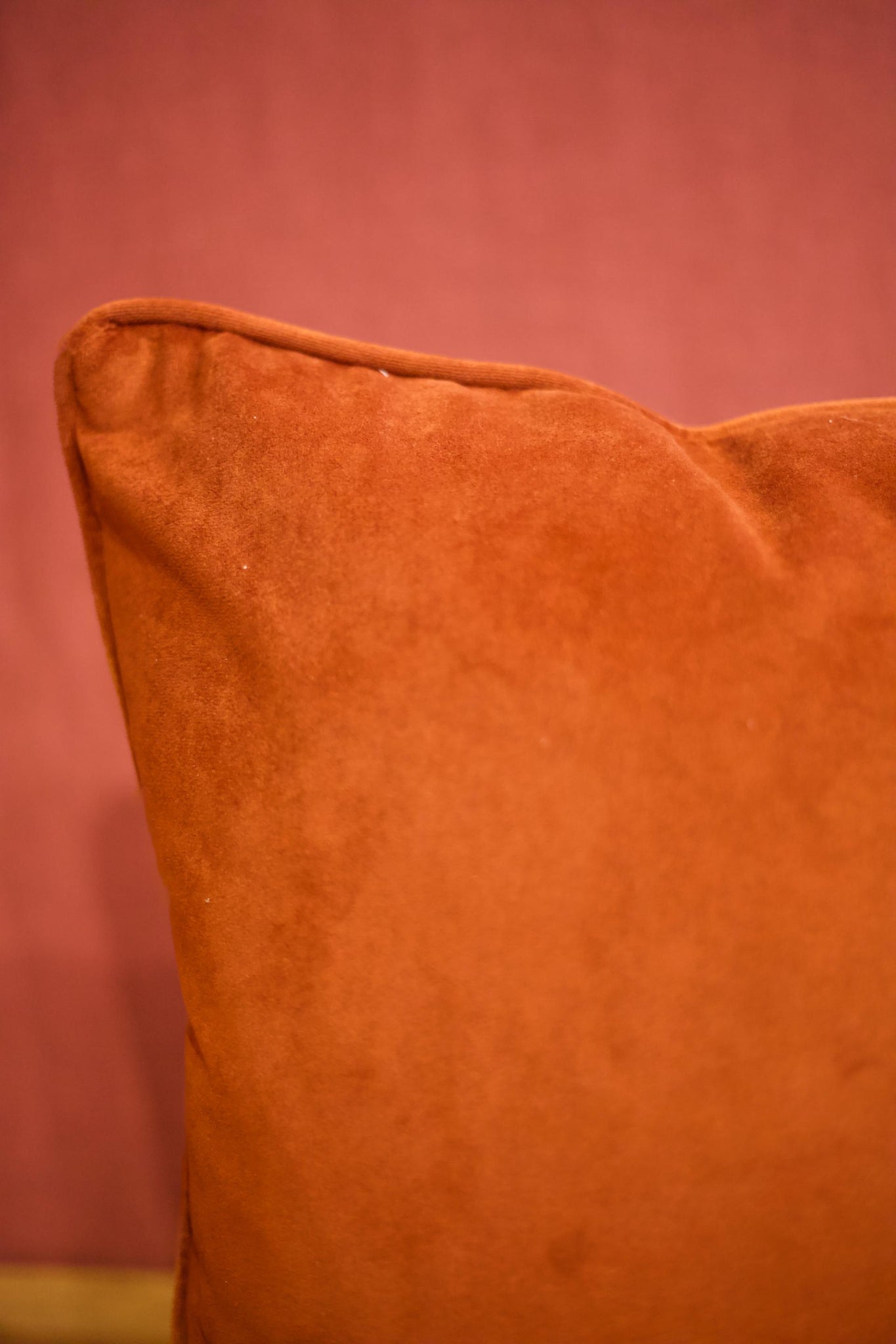 Umber velvet scatter cushions - 20 inch