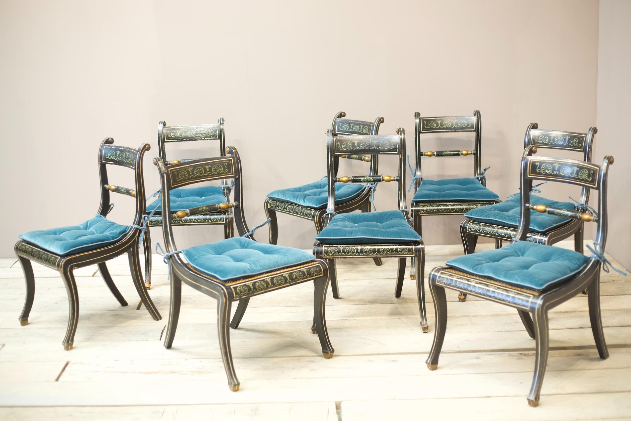 Set of 8 Georgian regency period dining chairs with painted decoration