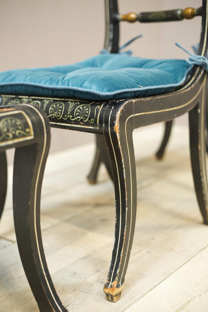 Set of 8 Georgian regency period dining chairs with painted decoration