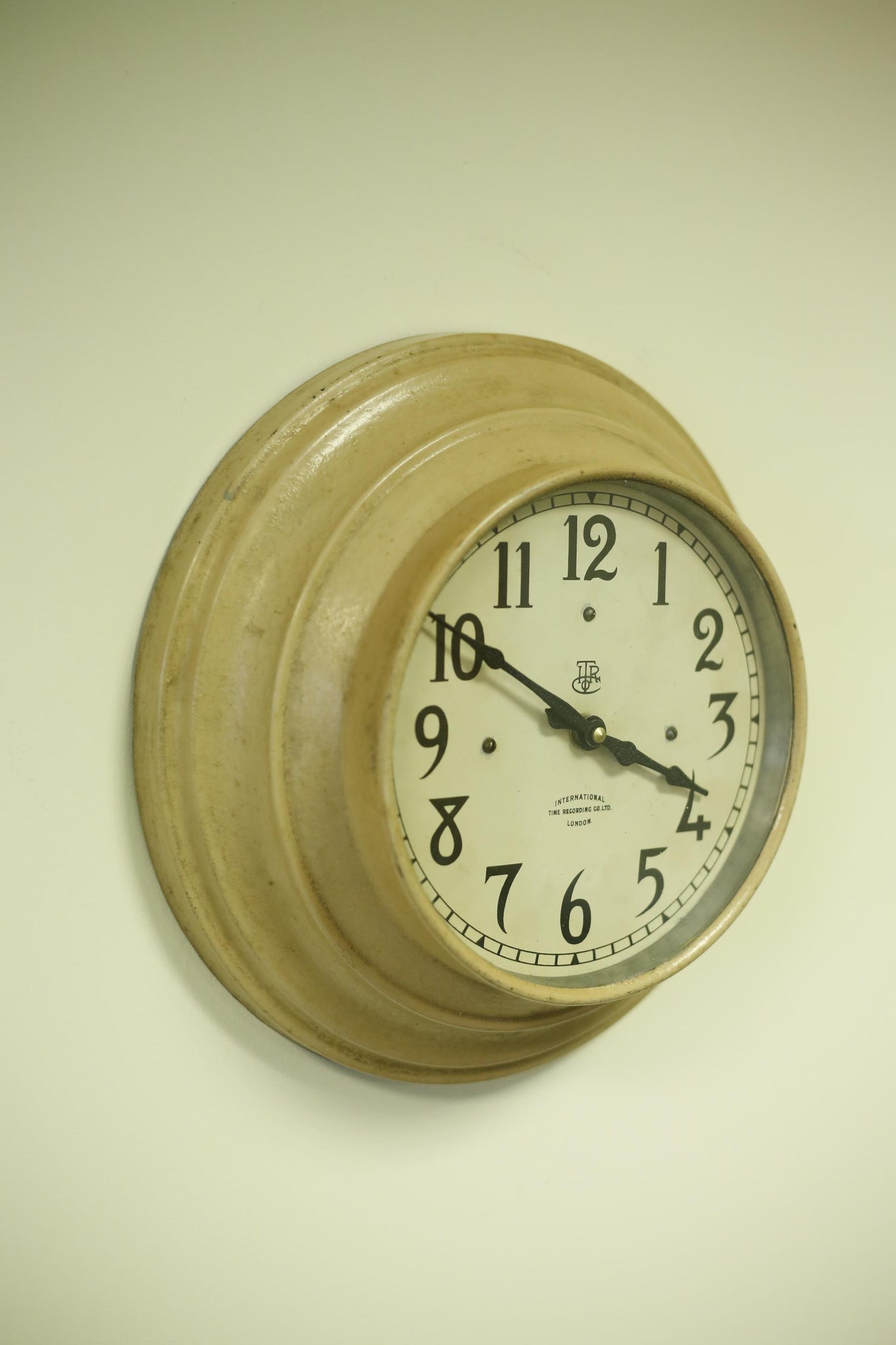 1940's International time recording co wall clock