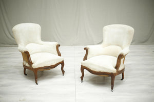 Pair of 19th century Curved back armchair with carved frame