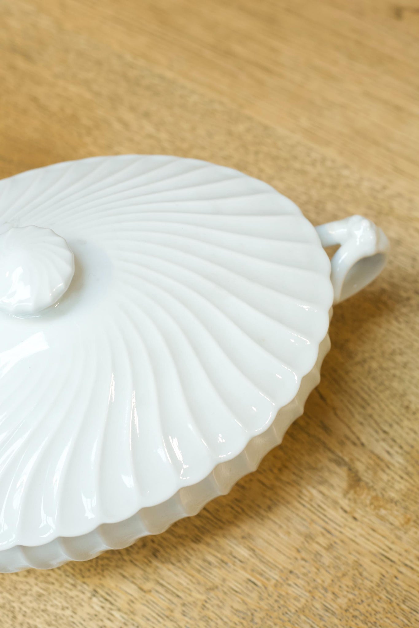 Vintage white porcelain lidded tureen dish