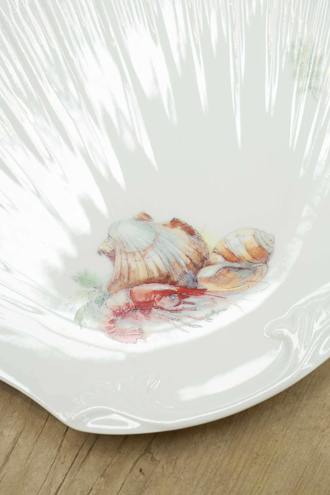 Vintage French porcelain scallop plates
