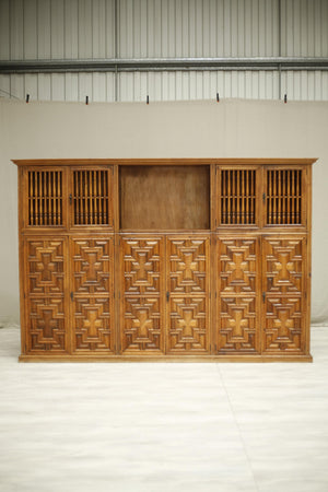 Antique Early 20th century Spanish walnut cupboard