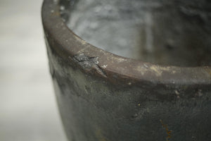 Very large smelting pots-No1
